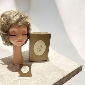 NWT Ensoleille Collection Wig Model SKE5 EVA Color 18B / 22T MED ASH